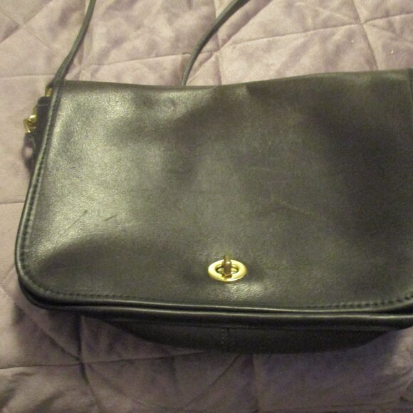 vintage coach leather black bag  long shoulder strap and it was hardly used - Picture 1 of 5